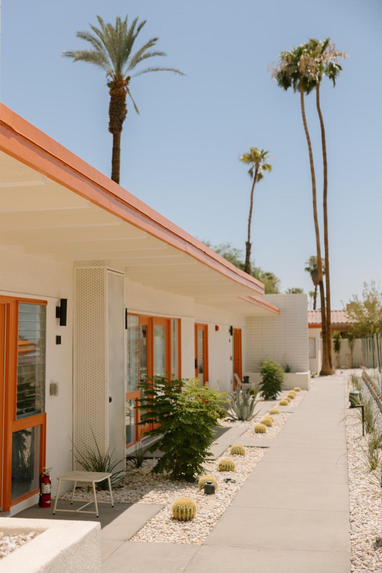 Mojave Resort - Adults Only Палм Дезърт Екстериор снимка