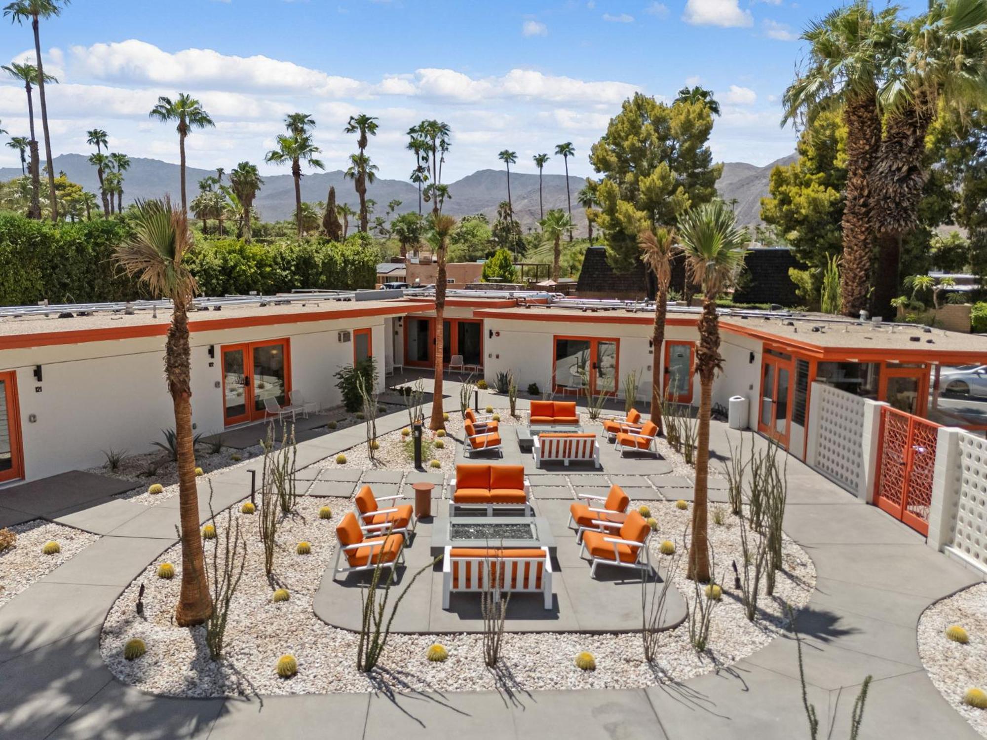 Mojave Resort - Adults Only Палм Дезърт Екстериор снимка